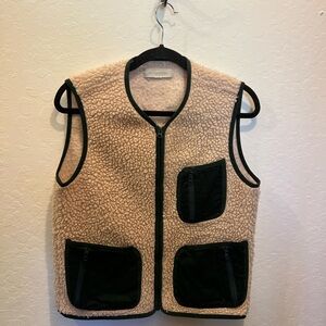 Outerknown Sherpa vest size M